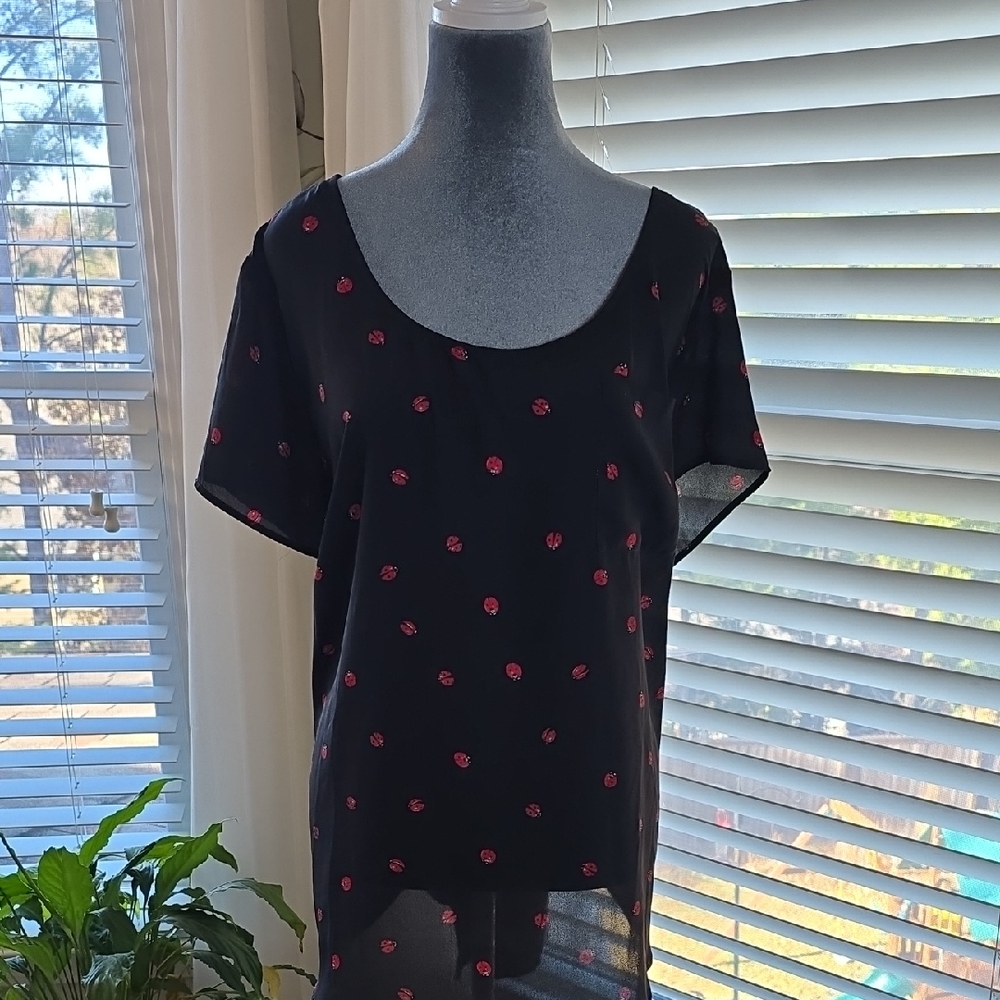 Black and Red Floral Women's Top
